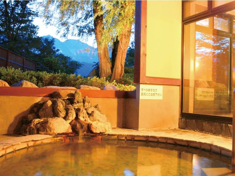 【大浴場】しろうまの湯露天-夕景