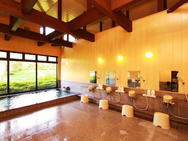 しろうまの湯大浴場