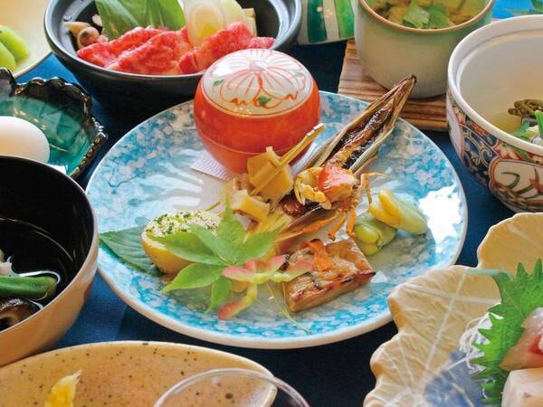 【ゆこゆこ限定懐石/例】食材を美しく使用した月替わり懐石