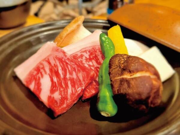 【牛陶板焼き付会席/例】恵山少量会席“めぐみ”のお肉料理を牛陶板焼きにグレードUP！