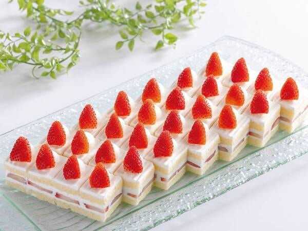 【バイキング／写真例】パティスリーSATSUKI　ストロベリーショートケーキ