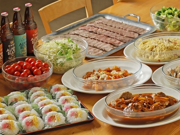 【夕食イメージ】新潟の郷土料理とオリジナル地ビール、この地ならではの味をご堪能ください。