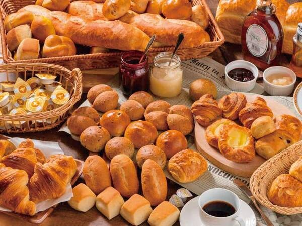 【朝食バイキング/例】ホテルメイドのパン