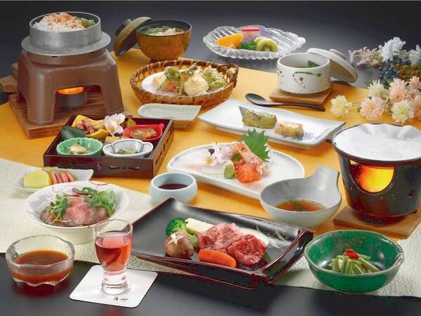 旬彩会席で阿賀の味覚を堪能／一例