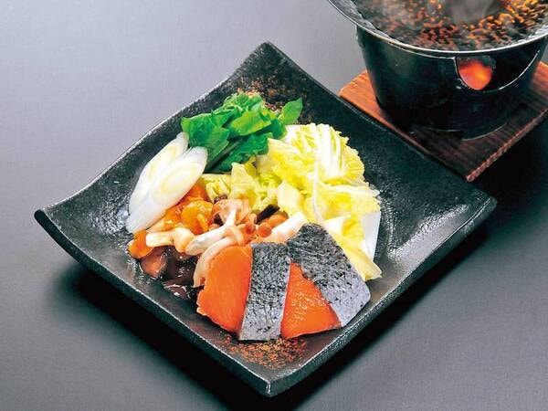選べるメイン付！旬会席
※秋（9月～11月）の季節のおすすめ料理：鮭ときのこ鍋