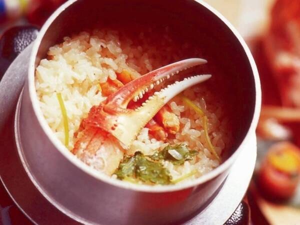 【蟹2品と鮑の岩塩焼きを堪能する特別会席】蟹釜飯