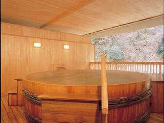 ホテルおがわ/【檜桶露天風呂/男女各1】総ひのき造りの浴槽