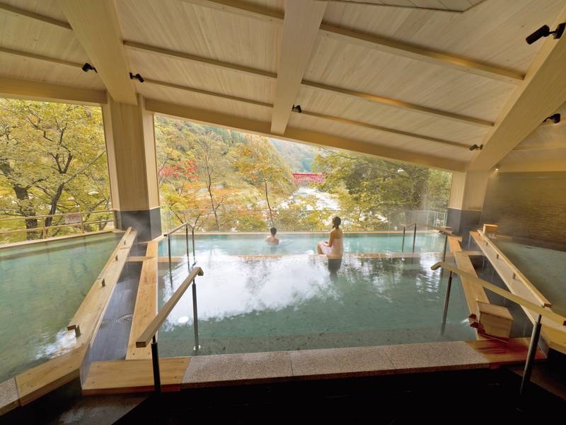 【展望露天風呂 　棚湯】秋の景色