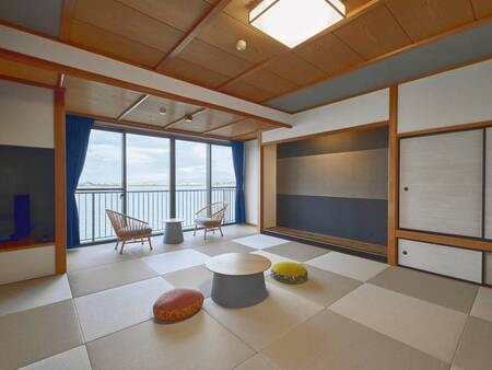 【コンフォートコーナールーム 湖灯/例】湖面に映る月明りをしっとりと感じられる趣のあるお部屋です。