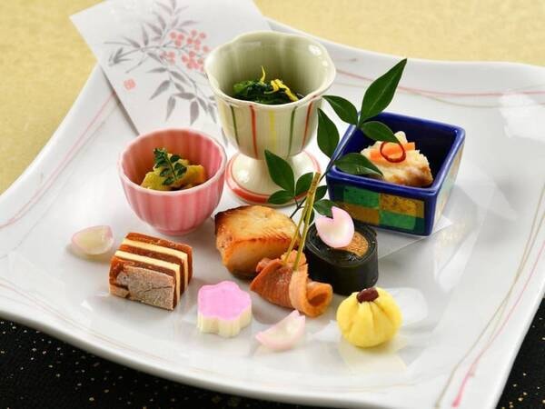 季節替わりのお任せ会席/例