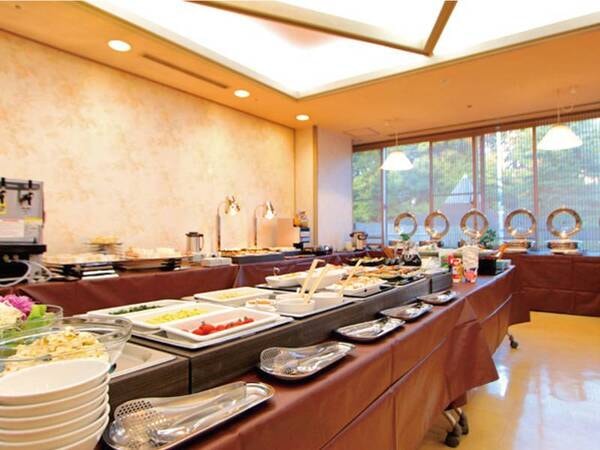 和洋メニューとソフトドリンクが食べ飲み放題!/ビュッフェ形式/例
