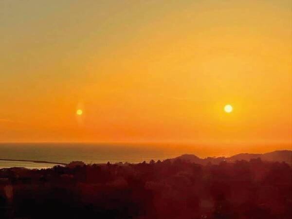 【客室眺望／一例】腫れた日は日本海を染め上げる夕日が美しい