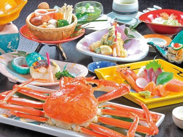 あわら温泉グランドホテル 湯めぐりの宿の 芝政ワールド1dayパスポート付 リゾートプールで夏を満喫 牛ステーキ あわび かにプラン Null円 夏 会場食 客室8 10畳 ゆこゆこ