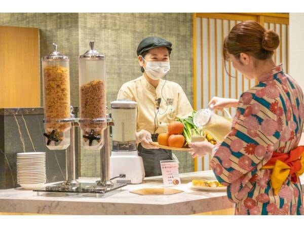 【劇場型ビュッフェ/例】　★朝食★手作りスムージー
