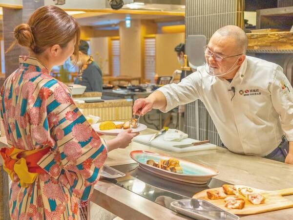 【劇場型ビュッフェ/例】　★朝食★竹田の油揚げ石窯焼き