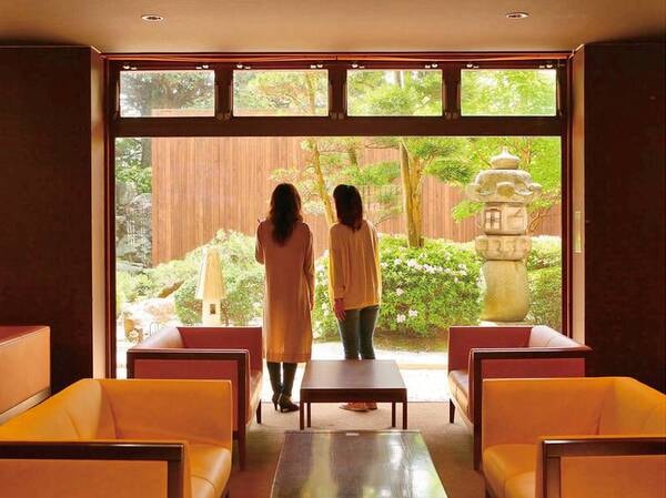 四季折々の風景を楽しめる日本庭園