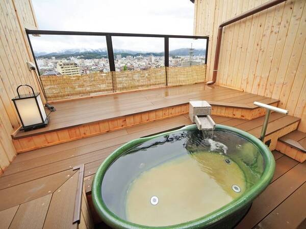 【露天風呂付き和室/例】プライベートな湯浴みを楽しむ