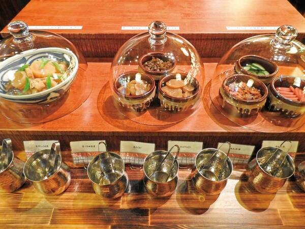 【朝食バイキング/例】季節の食材を使用した小鉢やパン・サラダなど約50種類以上のメニュー