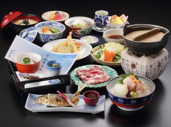 【長良川の天然鮎付き会席/例】鵜飼開催時のみ提供可能！天然鮎が味わえるプラン