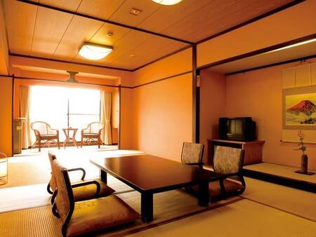高層階街側の眺望!12畳の広々和室 バス・ウォシュレットトイレ付き※写真一例