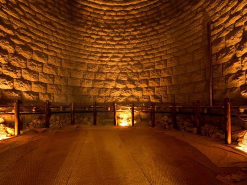 【汗蒸幕「養老汗蒸幕」】石室内部温度が90℃～120℃、遠赤外線効果で身体を芯から温め効果的に発汗を促す