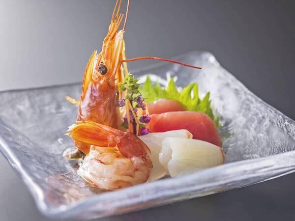 【夕食/例】新鮮な魚介も充実！