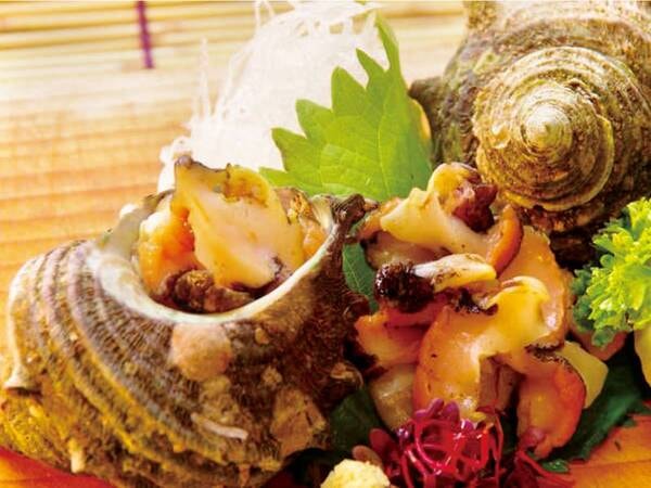 牧水荘 土肥館の 鮑踊り焼き付 海鮮づくし会席 貸切特典付 13 0円 和室10畳以上 本丸 東の丸 館タイプ宿任せ客室 ゆこゆこ