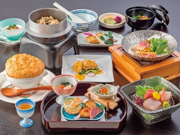 【あわび付き！季節の会席/例】あわび料理やお造りなど旬のお料理を堪能