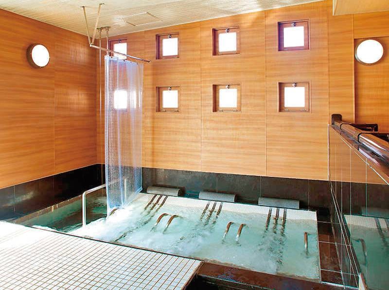 「トレヴィ」・露天「湯雅」