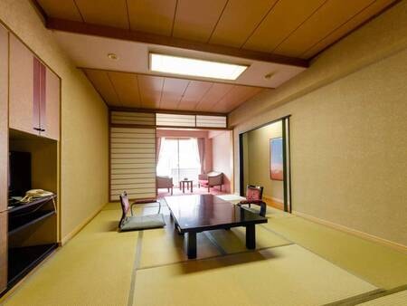 【グランシャトー館10畳和室/例】広さ10畳のお部屋：お食事会場や大浴場と同じ館のためエレベータの移動が楽です！