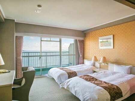 【客室/例】海眺望のツインベッド+6畳のゆったりとした38平米客室