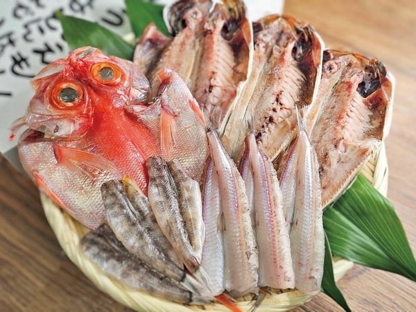 【選べるお土産付き/例】お土産②蒲郡産干物