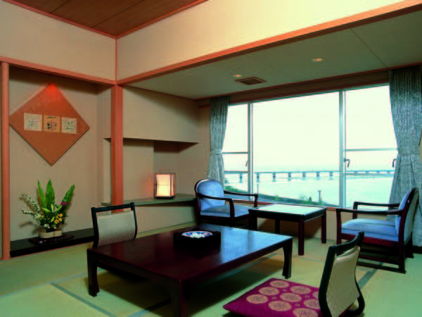【客室/例】全室から三河湾と竹島を望む8畳の和室