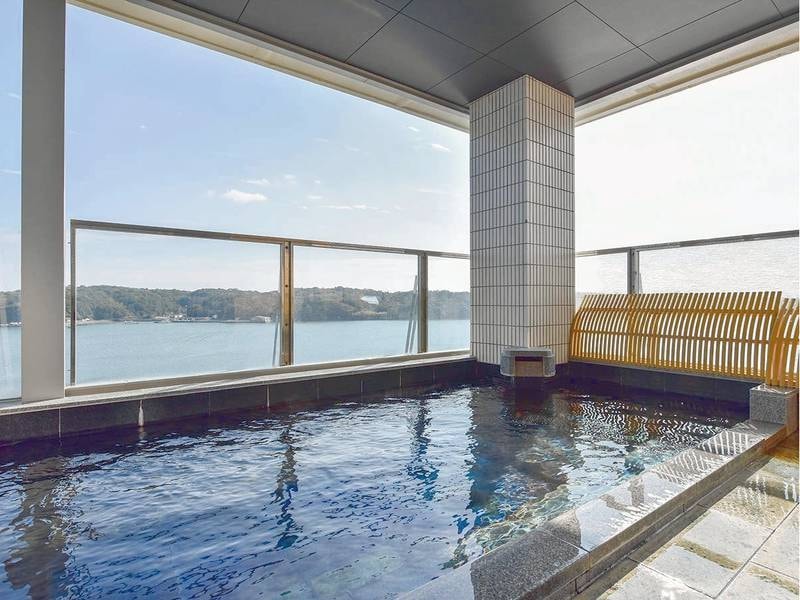 【6階/大浴場】展望大浴場『的矢の湾・志摩の湾』