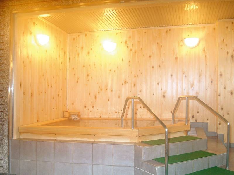 【大浴場】檜風呂も完備