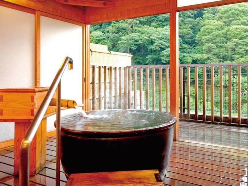 【さえずり庵 招月】