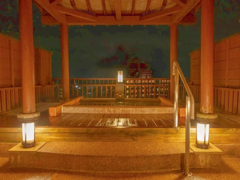 6階屋上貸切露天風呂「湖悠殿」