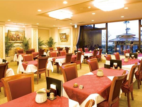 お食事会場・時の華やぎ