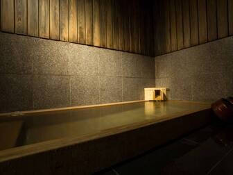 花小路　彩月／【古代檜風呂　-花玄-】夜は貸切温泉、朝は、男女別温泉として利用可能