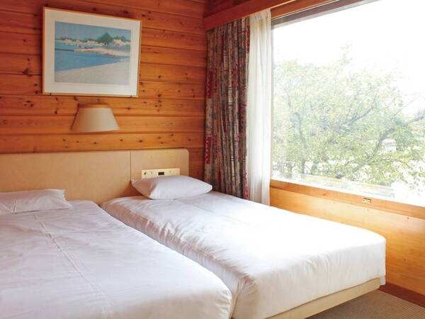 【山側ツイン／一例】びわ湖はの望めないがその分価格がお得な客室！
