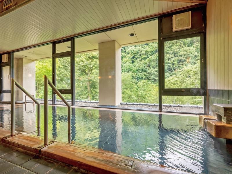 大浴場「金竜窟の湯」