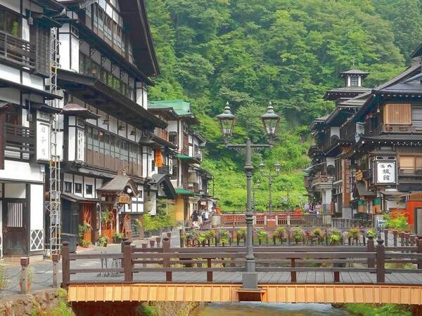 【銀山温泉街】大正浪漫の郷愁を感じるノスタルジックな町並み