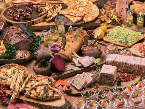 2か月毎にメニューが変わる、約70種の種類豊富なビュッフェ/一例