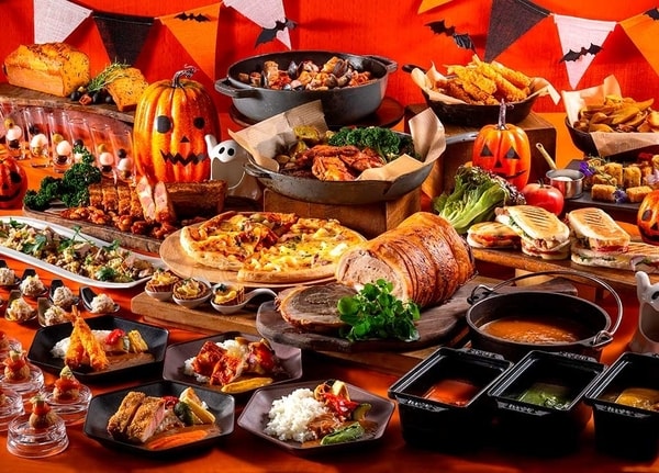 【2026年9/7～10/31のワールドビュッフェ/メニュー例】食欲の秋をテーマにした様々なお料理とハロウィンメニューをご用意