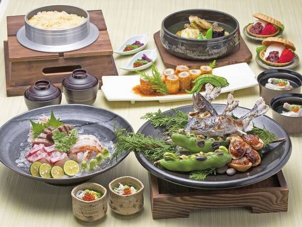 るり渓温泉 こぶし荘 花あかりの イルミネーション付 旬の本格会席 会場食 15 400円 本館 洋室または和室 ゆこゆこ