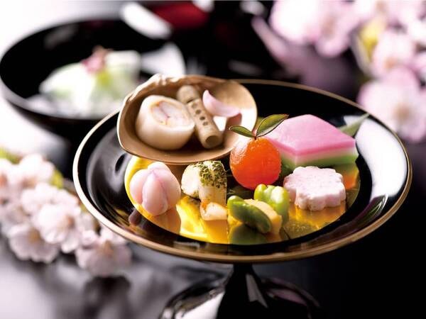 【季節の京会席/例】料理長が毎朝、京野菜など旬食材を仕入れる