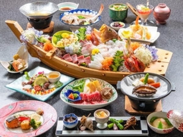 【春の豪華舟盛付き海鮮会席／写真一例】