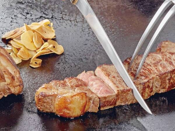 【夕食バイキング/例】焼きたて牛肉ステーキ