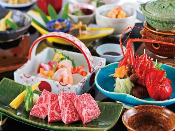【料理/例】神戸ビーフや伊勢海老の先付がついた、量よりも質重視の美味少量会席