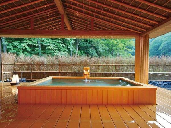 【貸切風呂「吟月」】開放感いっぱいに日本の和のくつろぎジャパニーズ